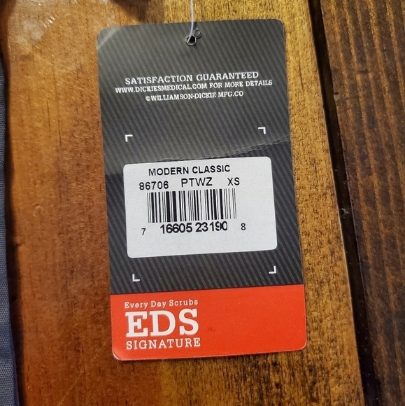 NWT DICKIES - gark grey charcoal Scrub top XS NEW - Picture 10 of 11